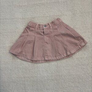 Zara light pink denim skirt. Elastic waist in back, beltloops at waistband.